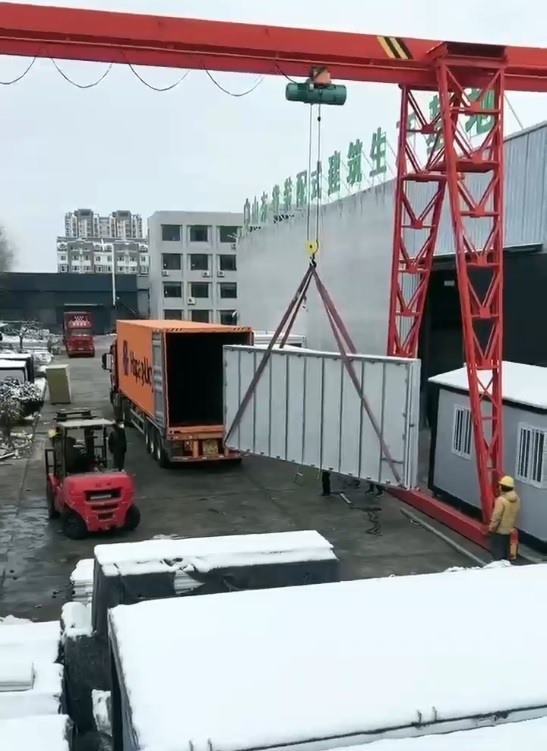 Prefabcontainer laden